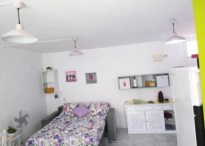 Cozy Garden Apartment Las Galletas *